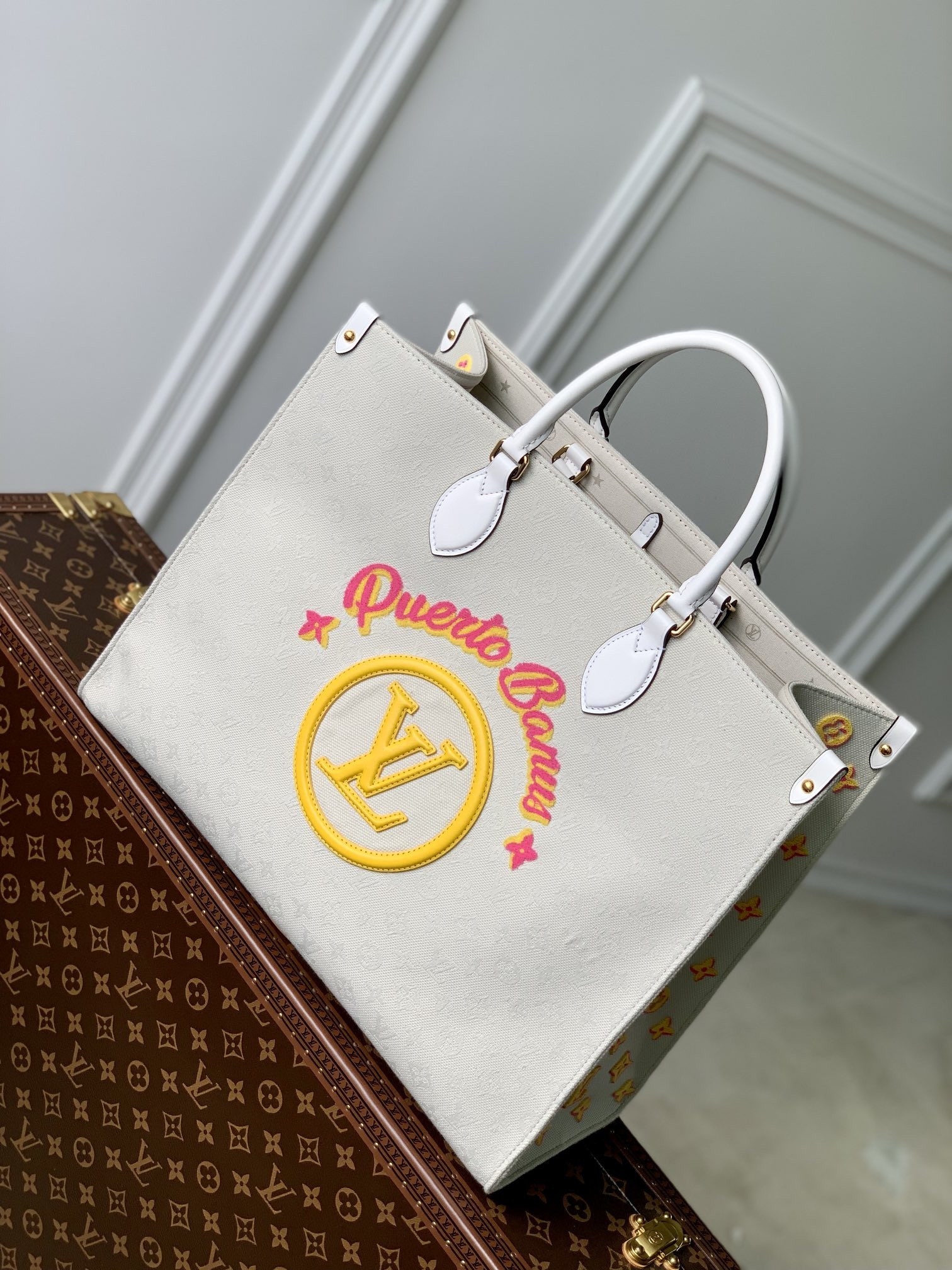 l0*is V*t0n onthego handbag-41*34*19cm