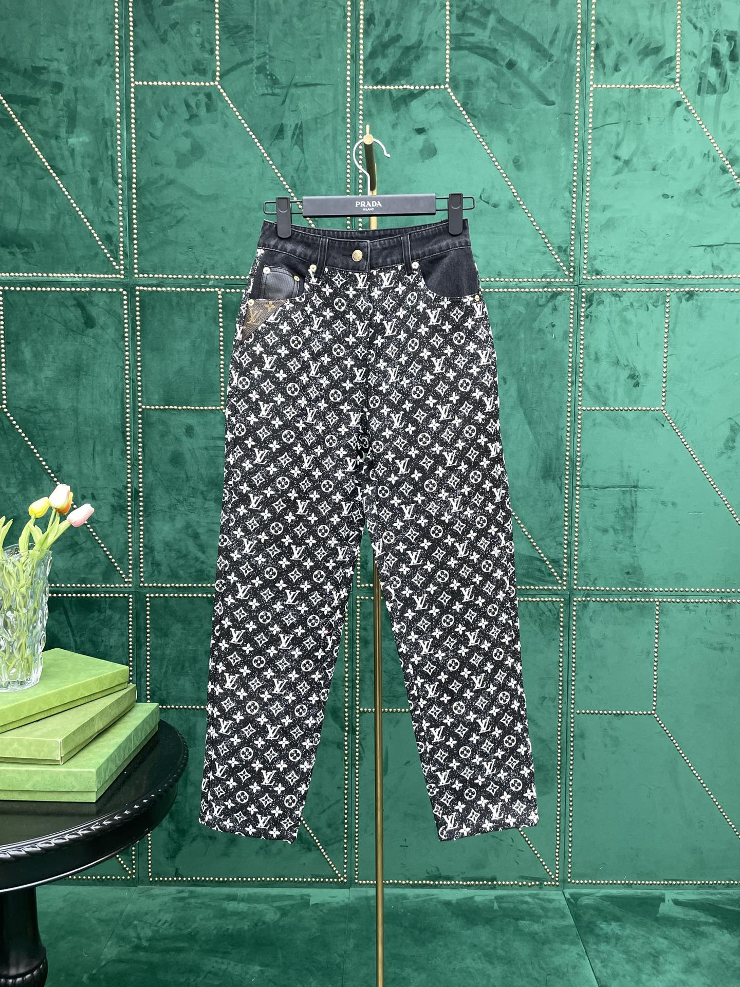 l0*is v*t0n De*1m long pants