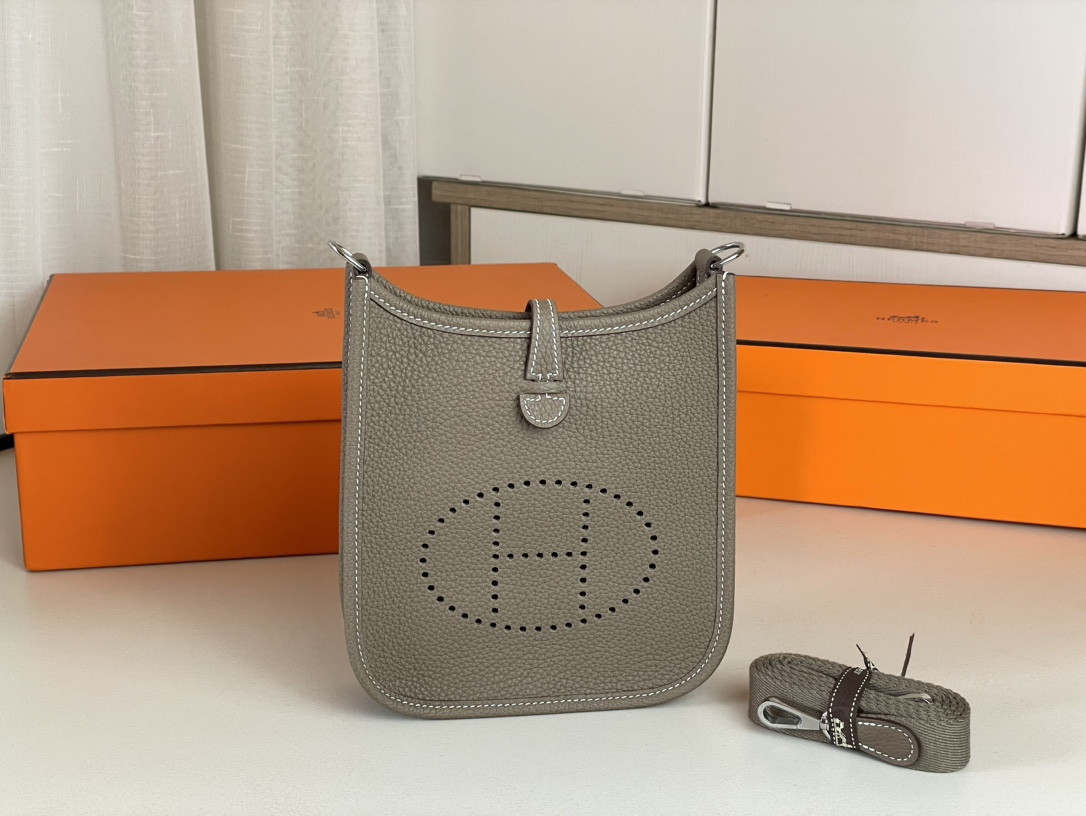 H**mes evelyne mini-17*18cm