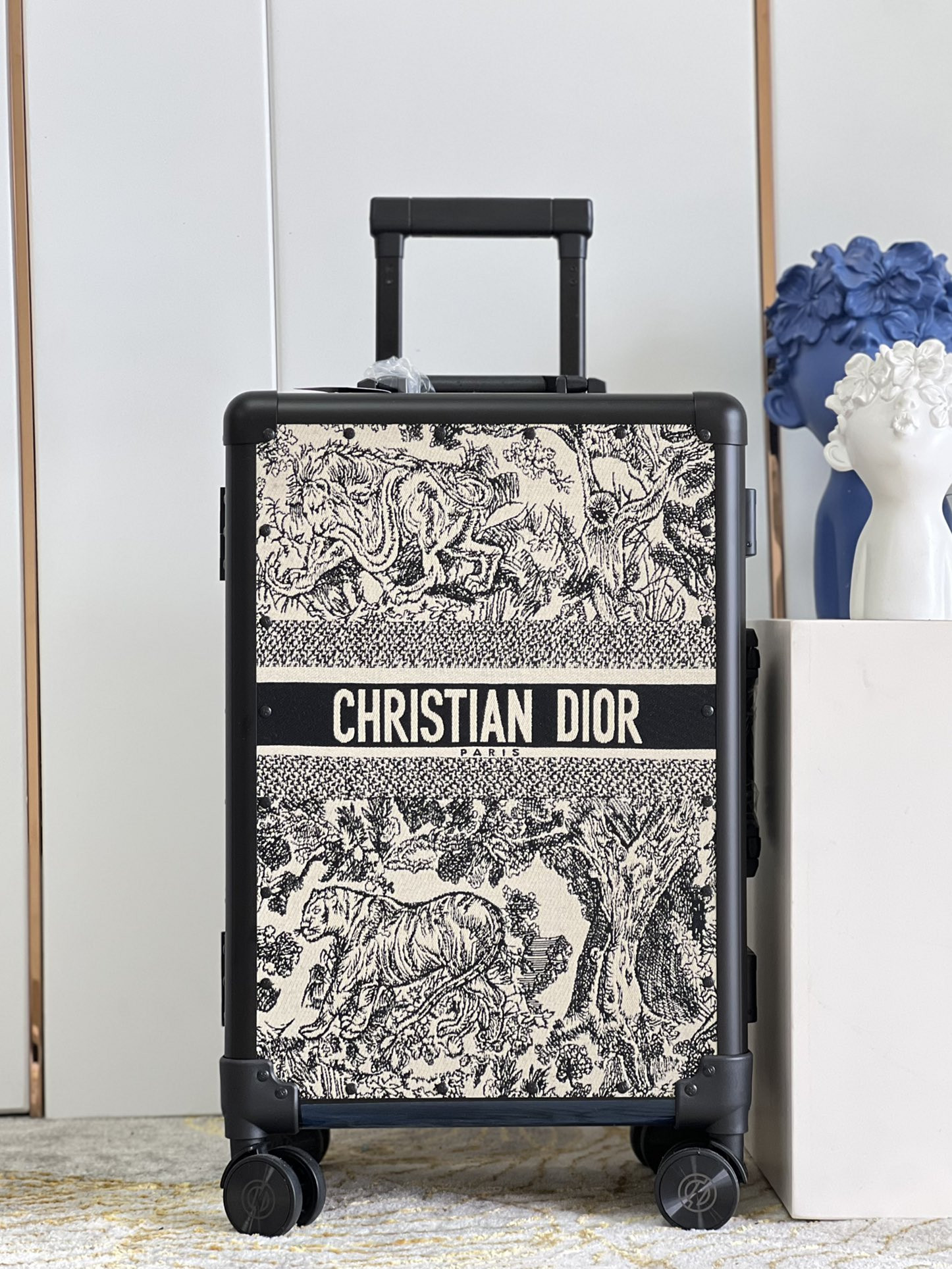 D*or oblique travel box-37*21*57cm