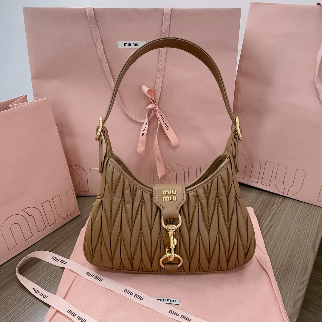 M*um*u hobo bag-29*15*4cm