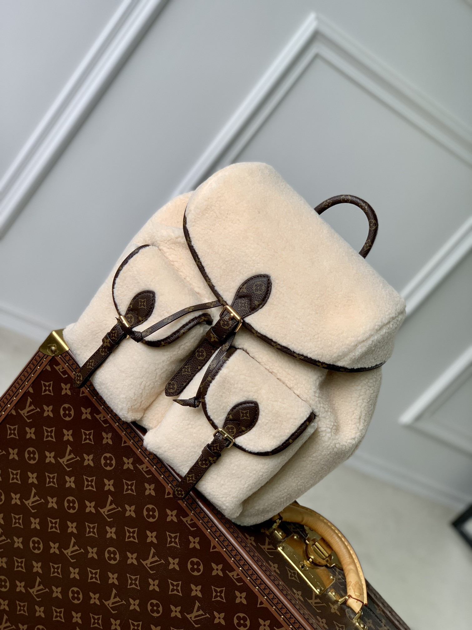 l0*is V*t0n backpack m23384-31*31*17cm