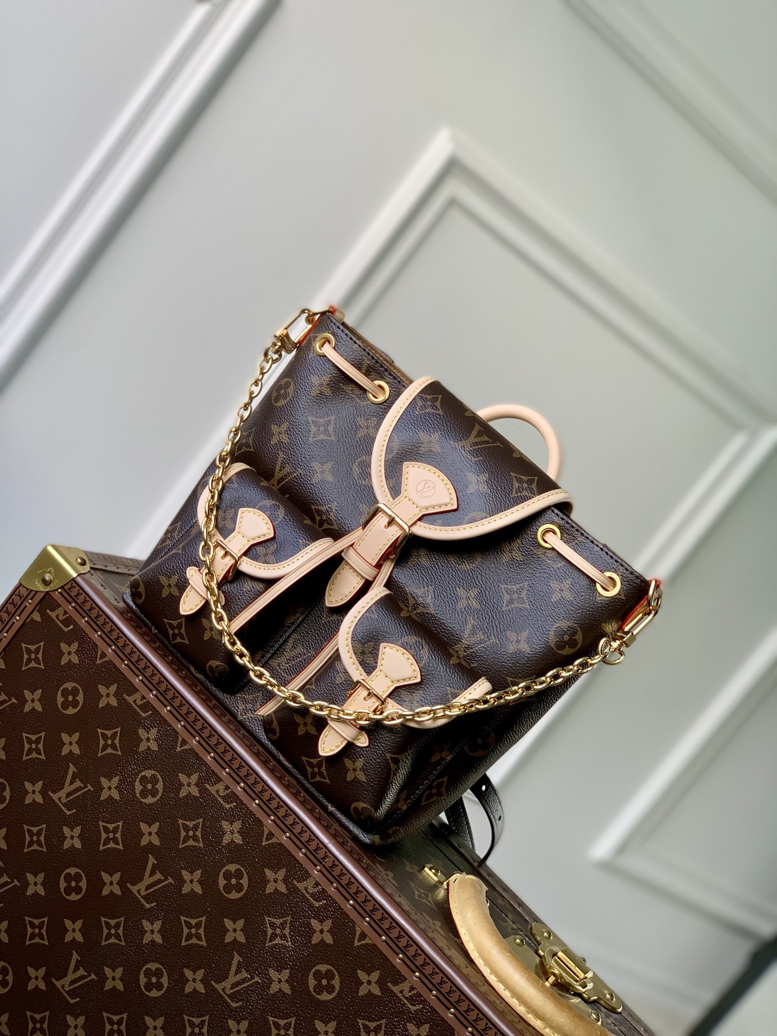 l0*is V*t0n backpack m46932-21*23*10cm