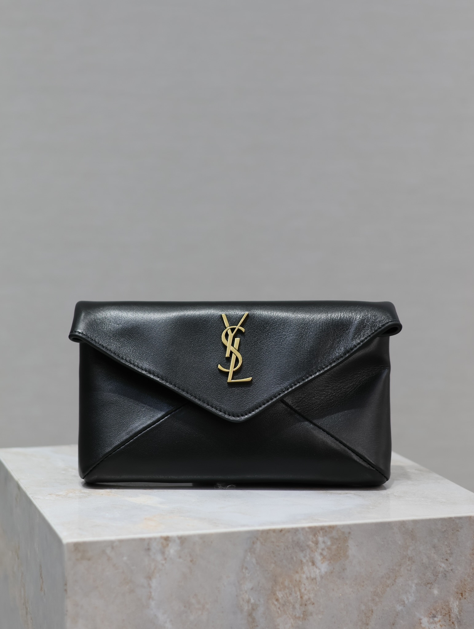 Y*L le pouch-21.4×14×4cm