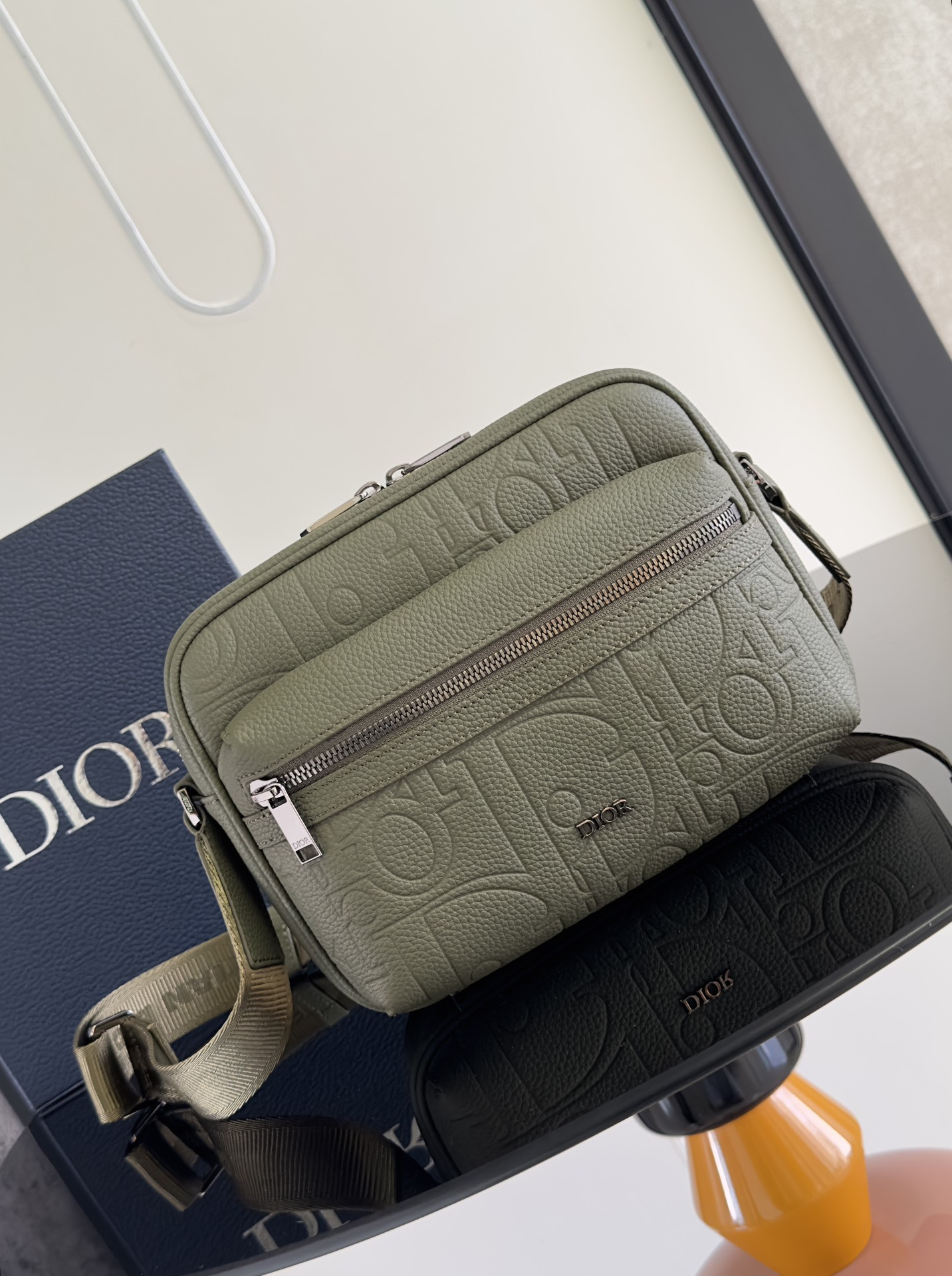 D*or rider 2.0 bag-23 x 17 x 7.5cm