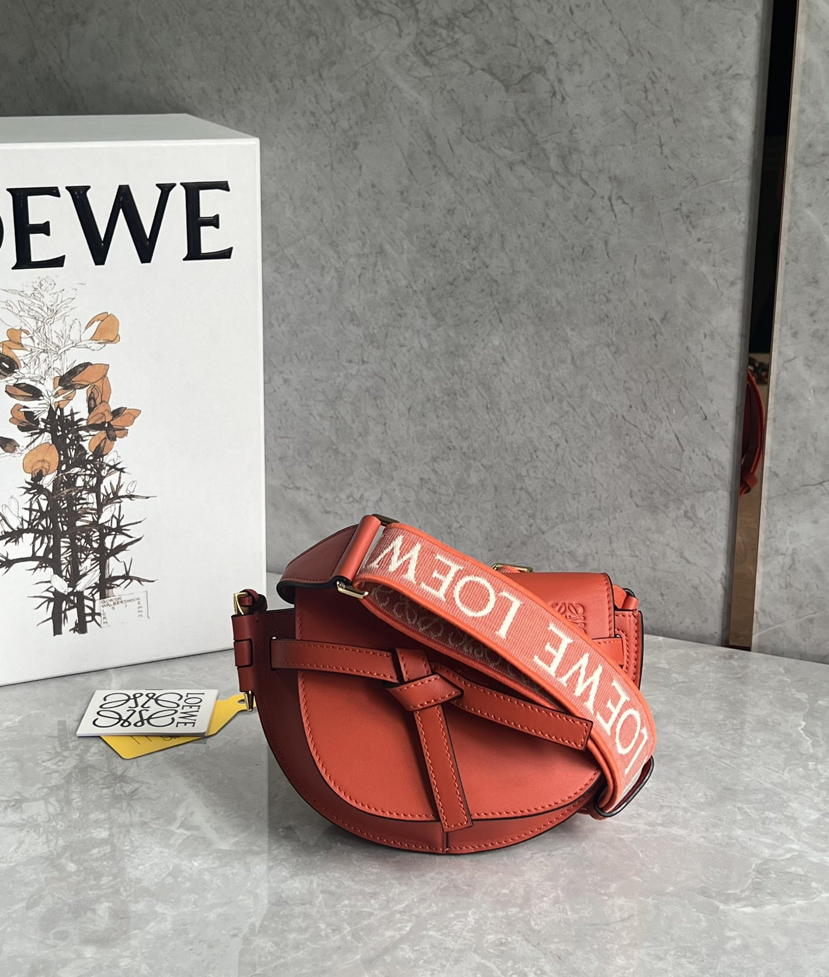 L0ew* mini puzzle gatedual bag-21*12.5*9cm