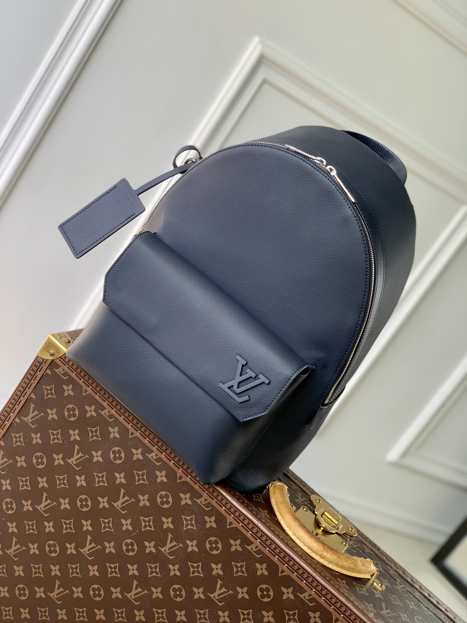 l0vis Vvtt0n aerogram backpack m22503-43*30*14cm