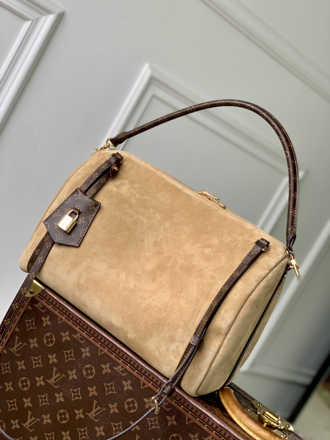 Lv Keepall Bandoulière 24 x 18.5 x 36CM