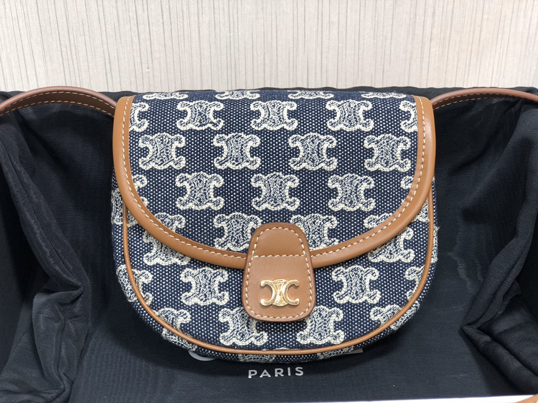 Celin Cabas Triomphe Handbags-15*11*4CM
