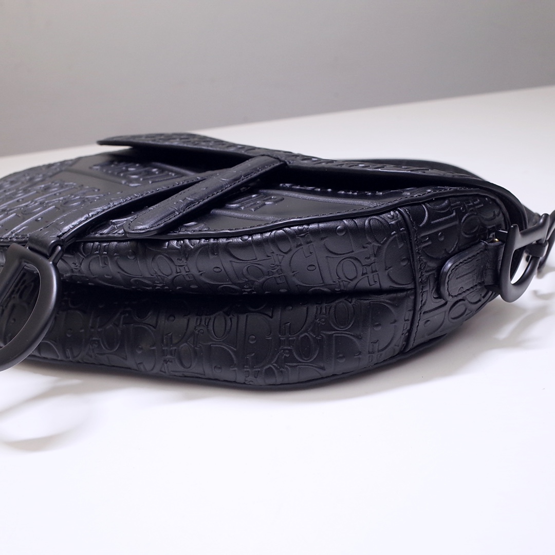 D*or oblique bag-25.5*20*6.5cm