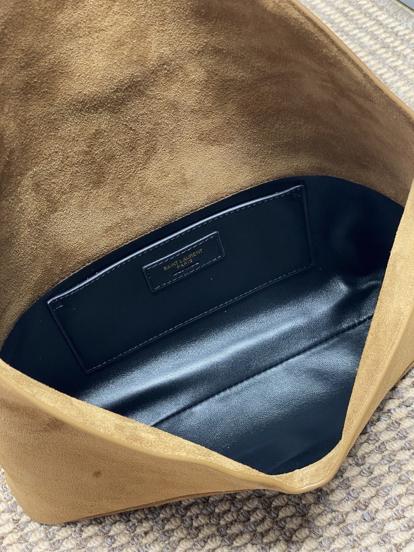 Y51 CASSANDRE Large Envelope Pouch In Suede -29.5x18x4.5CM