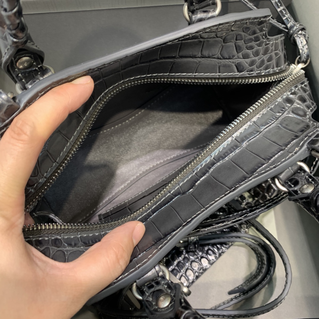 Ba*len*cia*ga neo classic bag-16.5*22*9*14.5cm