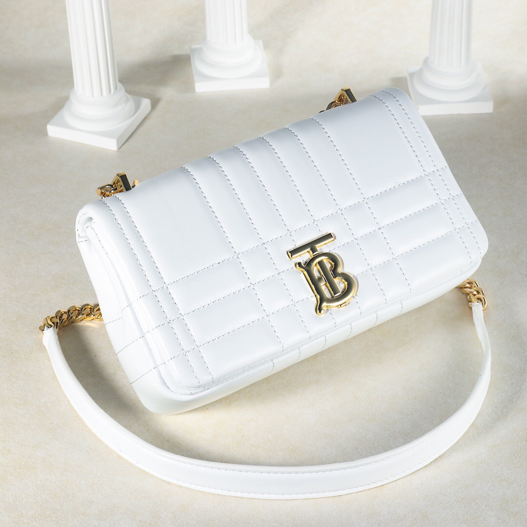 B**rry chain bag