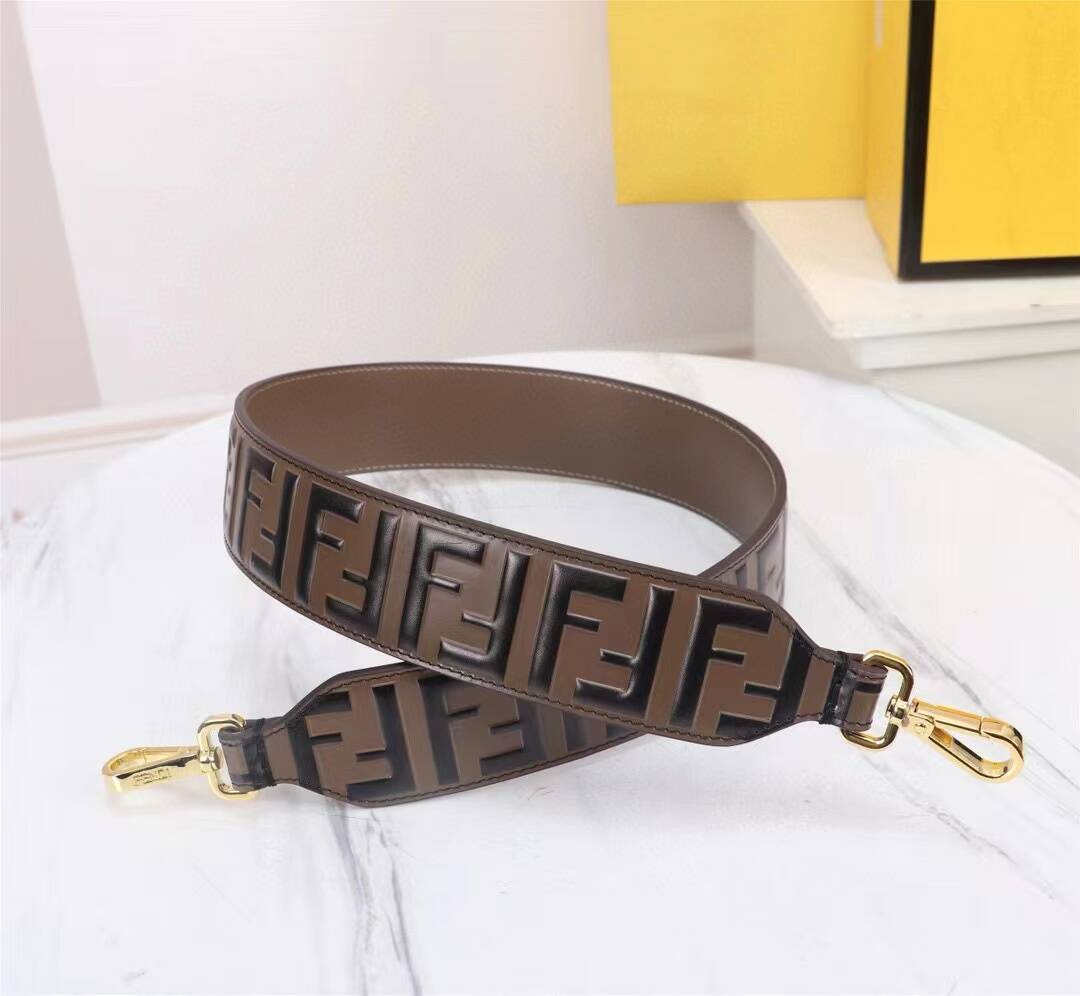 F**di straps