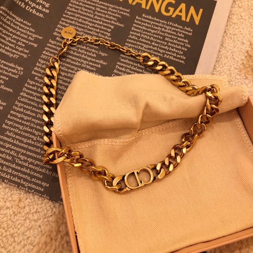D*or necklace