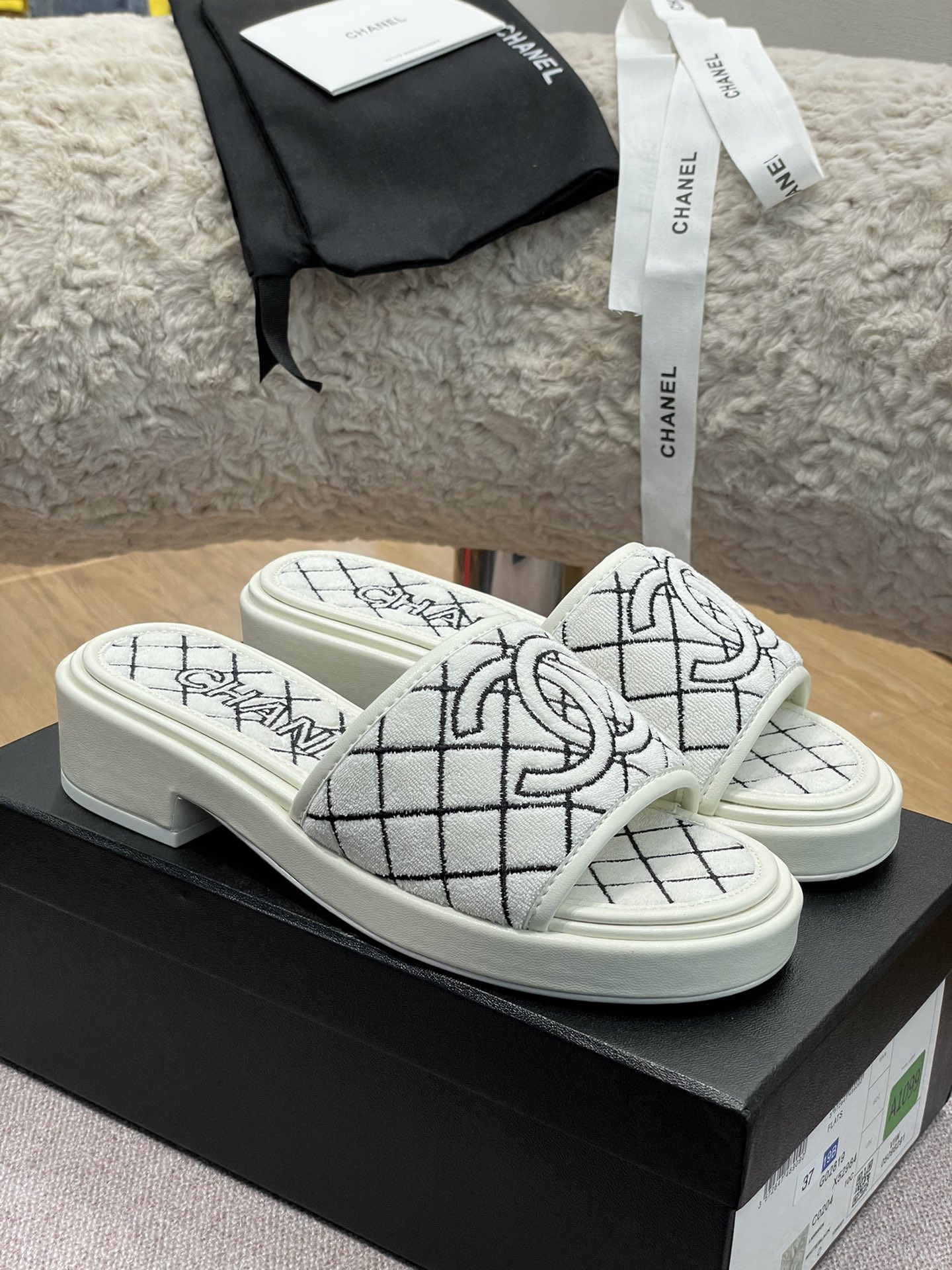 Ch@nel 2022ss Slides