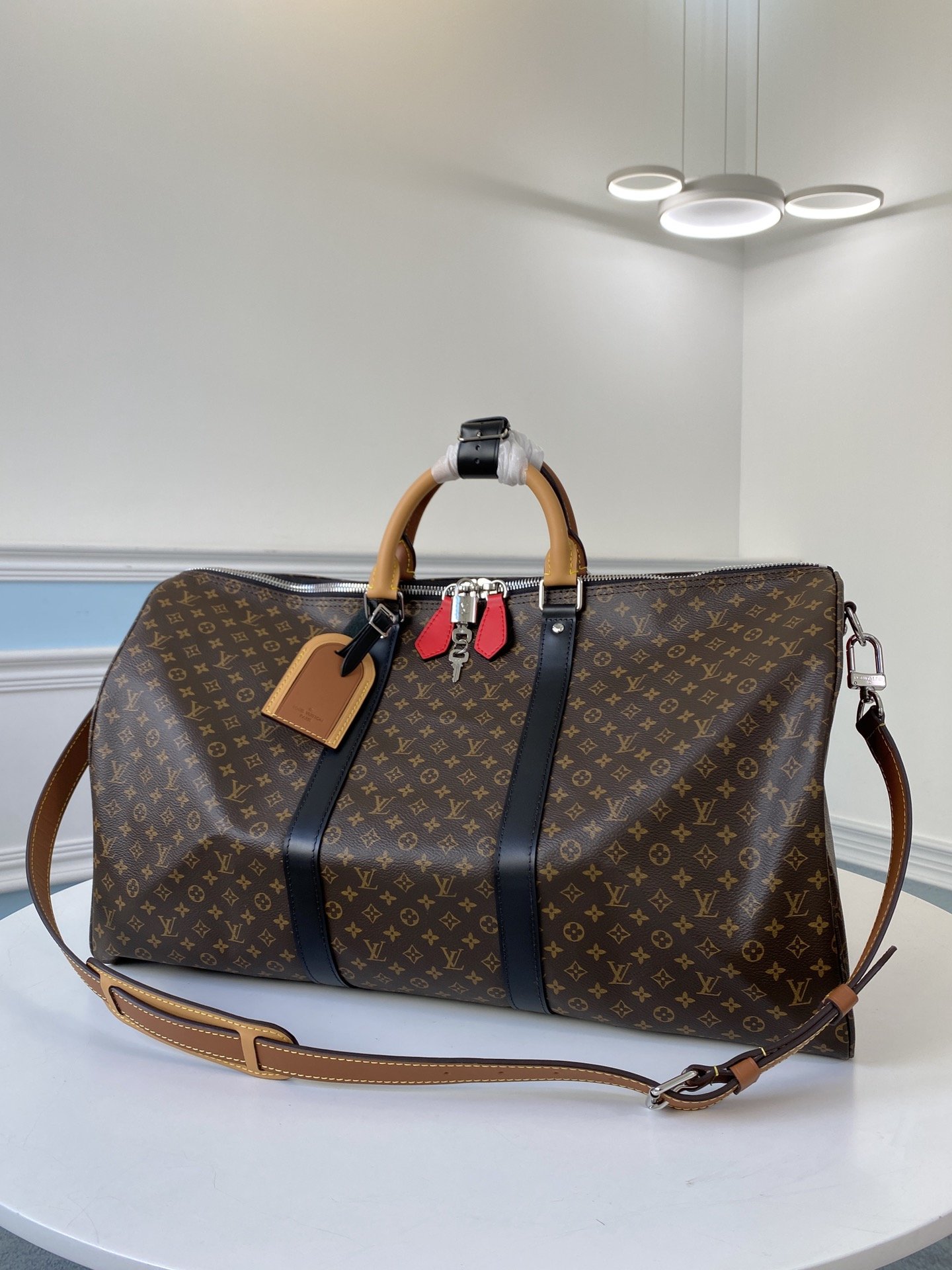 l0*is V*t0n keepall 50