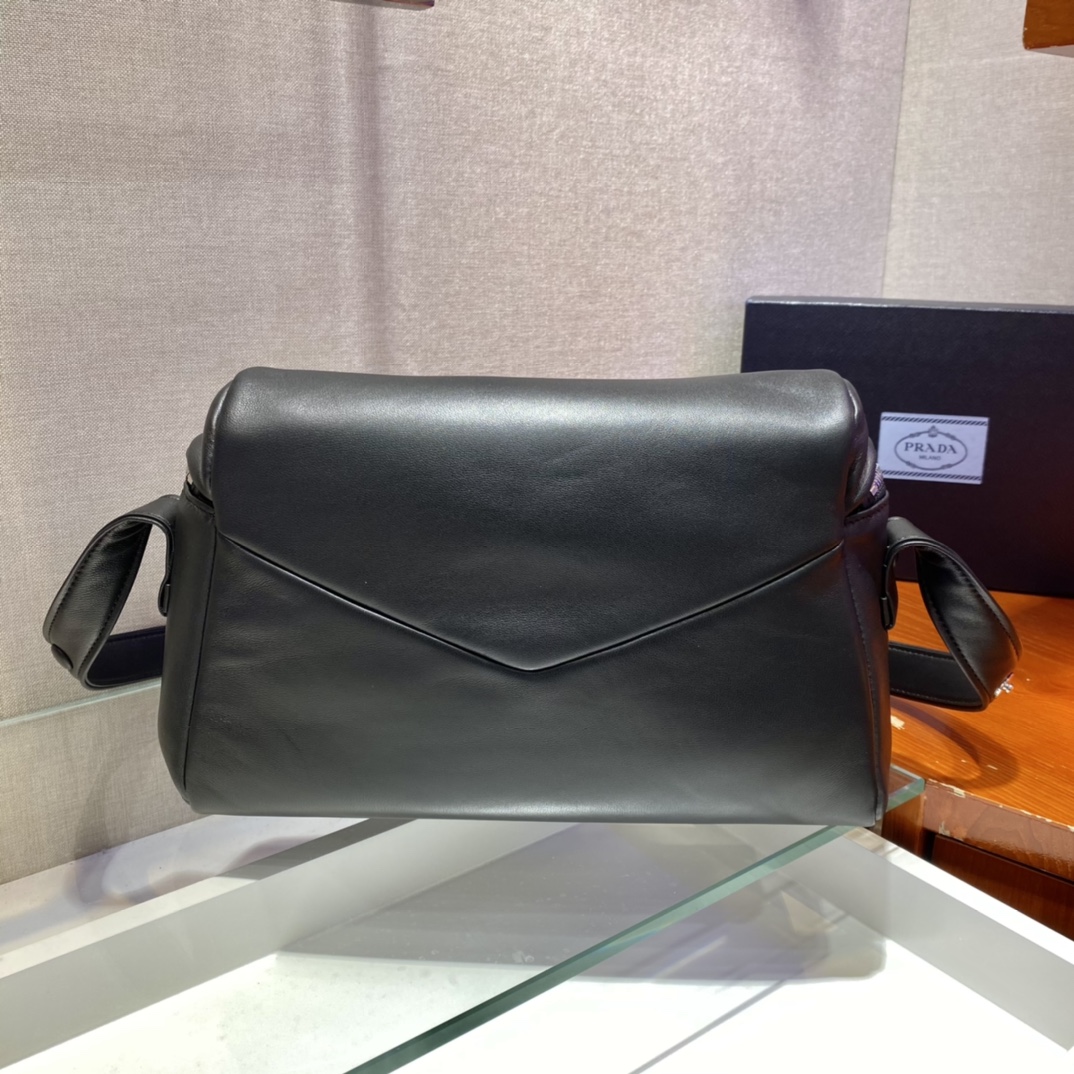 Pra*a lambskin shoulder bag-1bc165-32*21*12cm