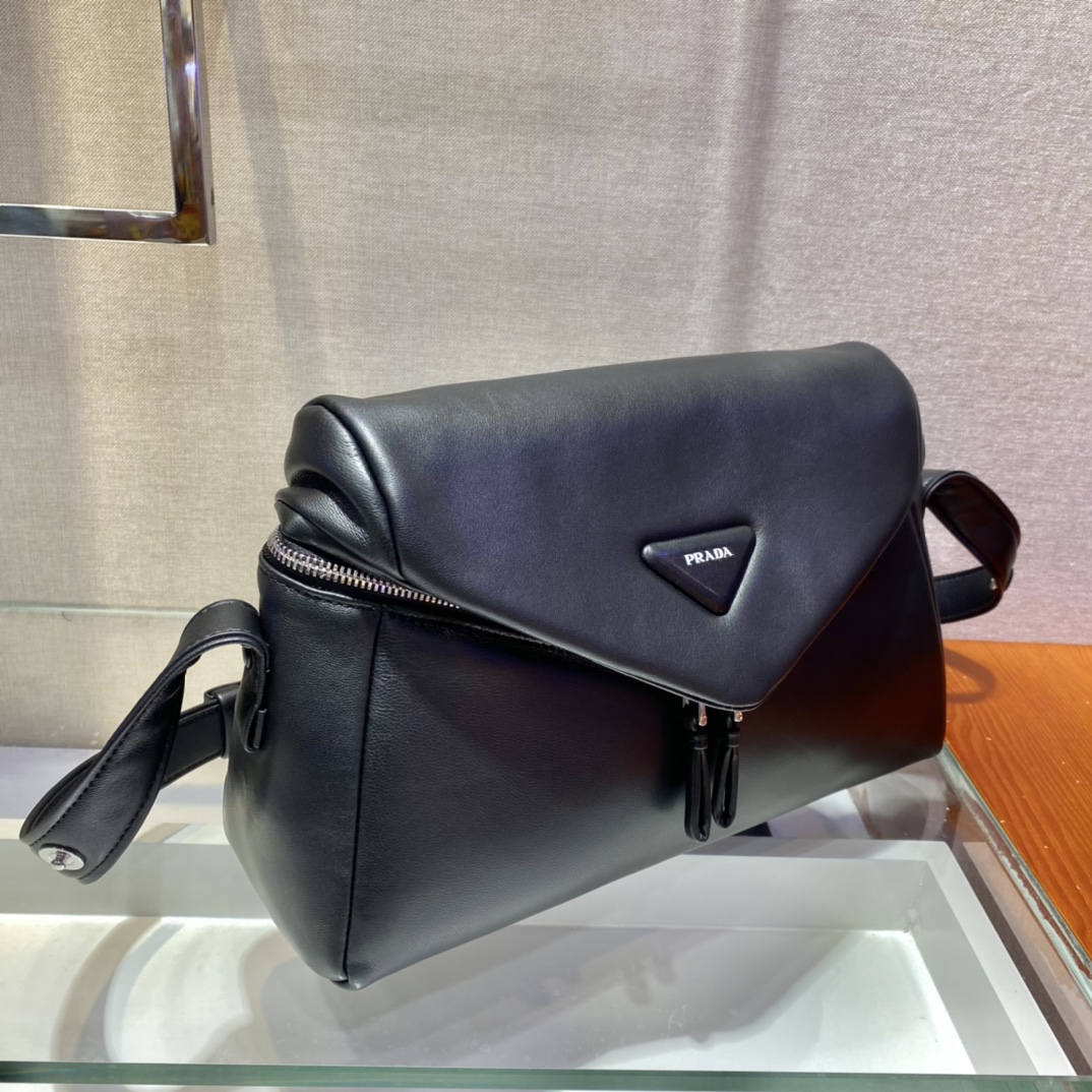 Pra*a lambskin shoulder bag-1bc165-32*21*12cm