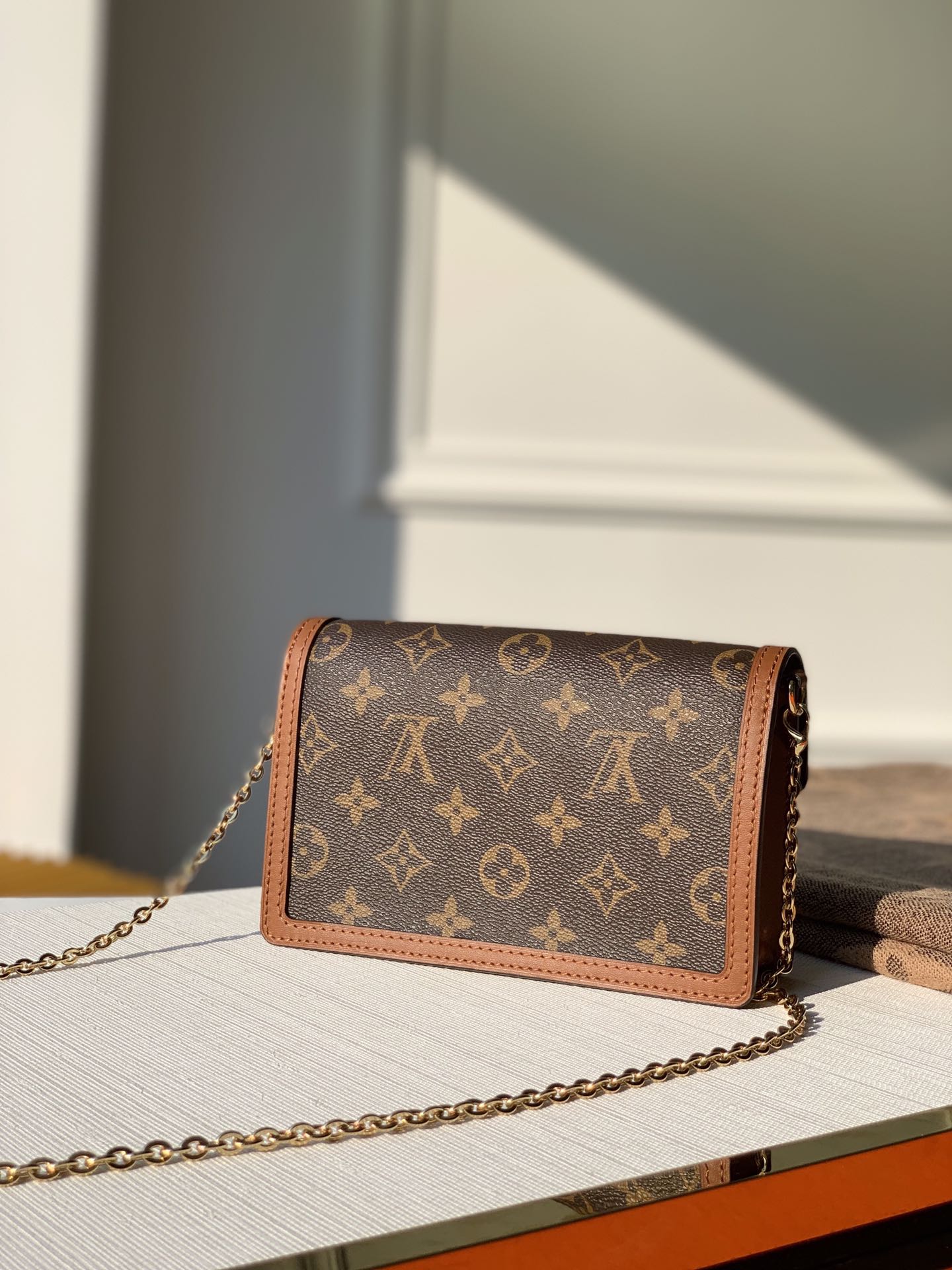 l0*is V*t0n mini dauphine bag-19*12*5cm