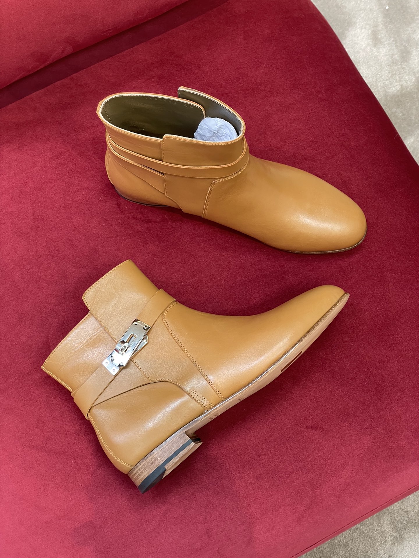 H**mes boots