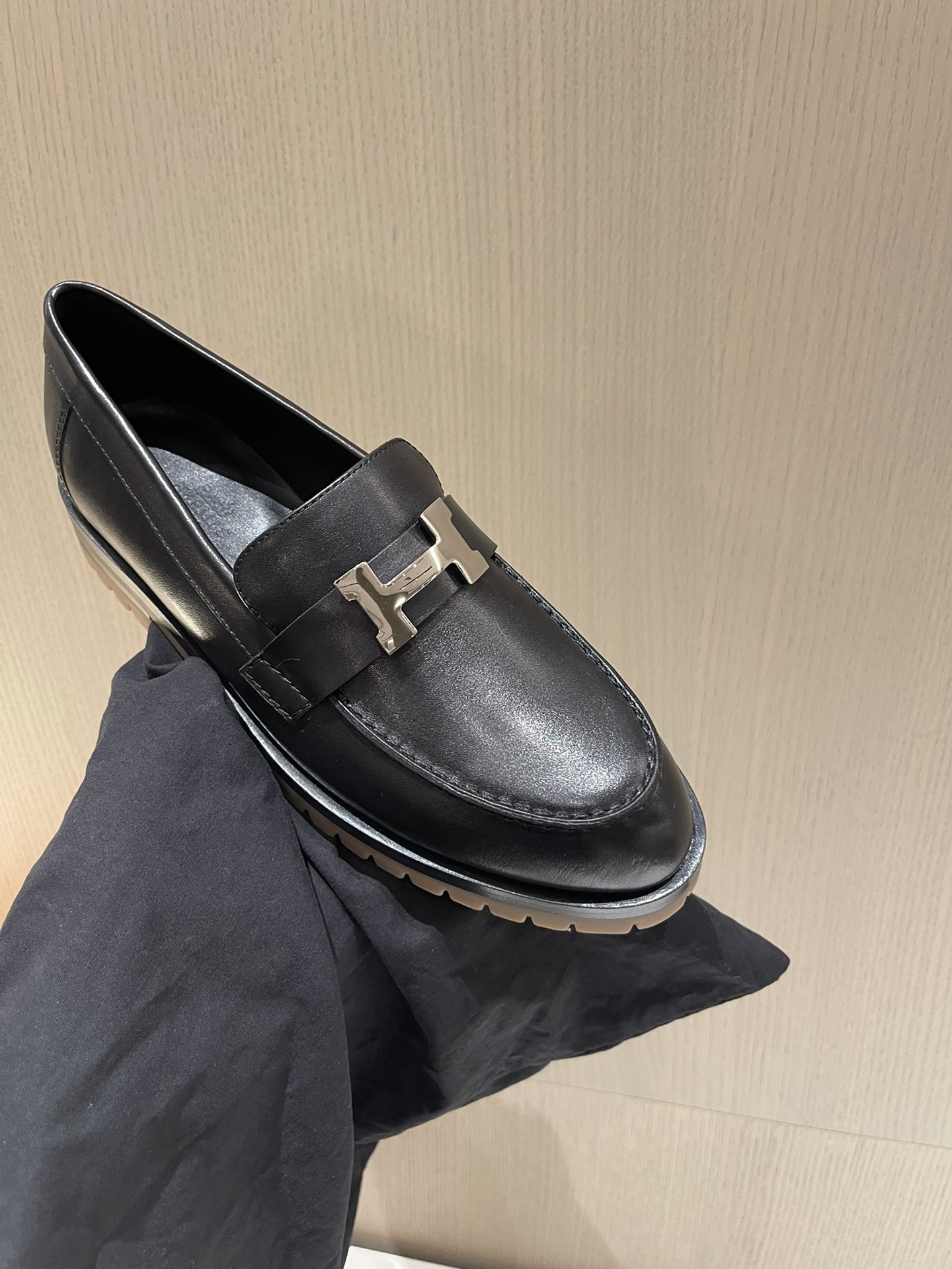 H**mes loafers(eu35-eu40)