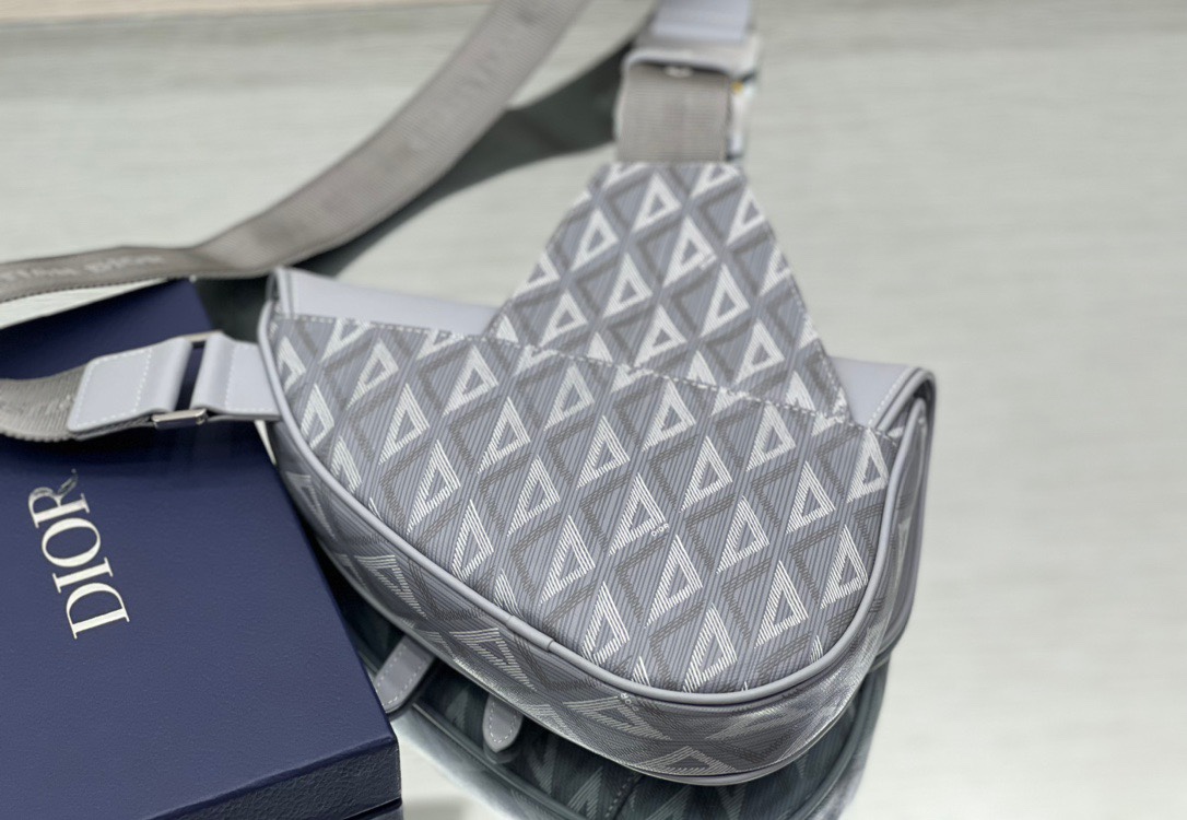 D*or saddle bag-20 x 28.6 x 5cm