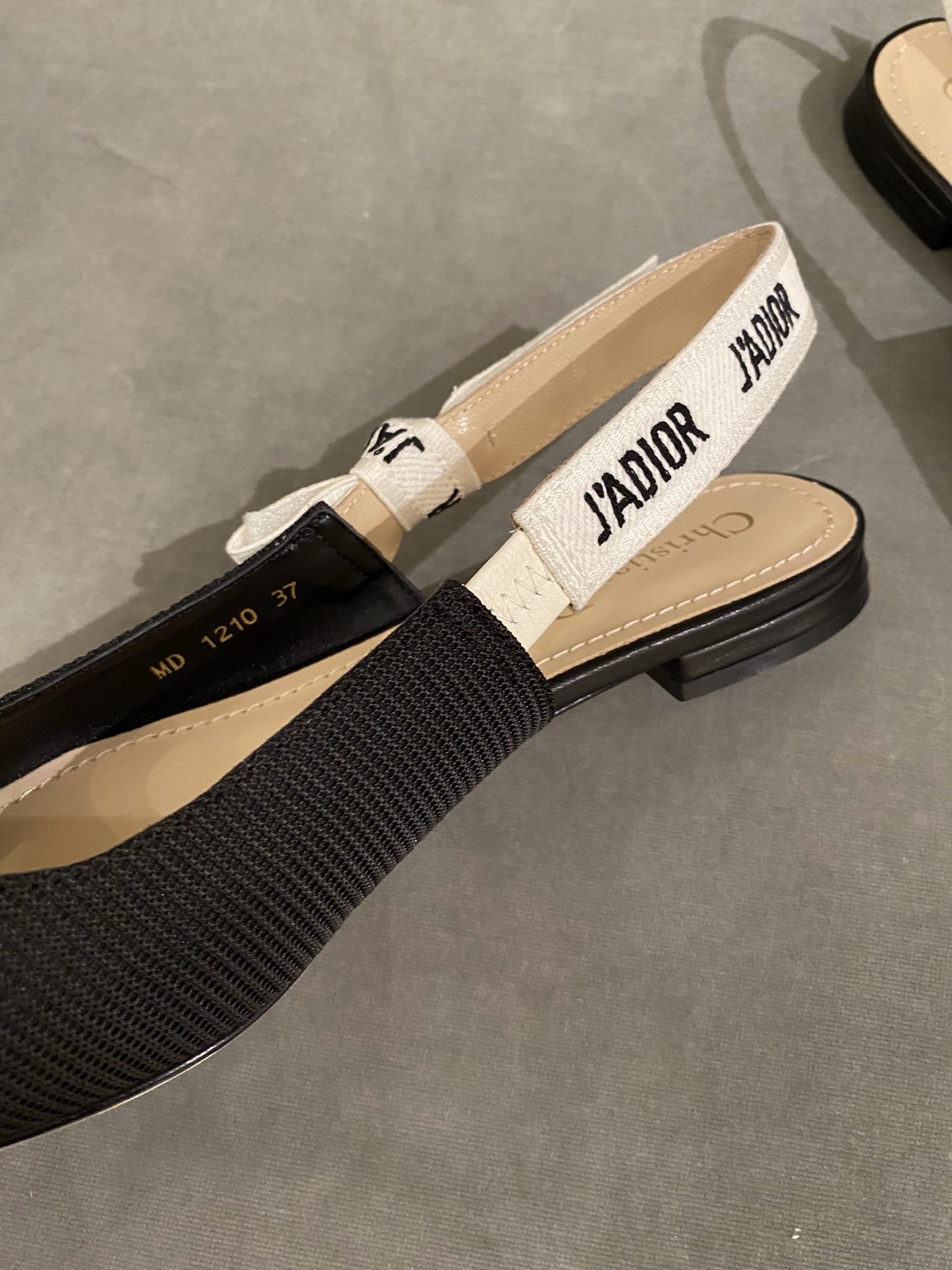 D*or flap shoes