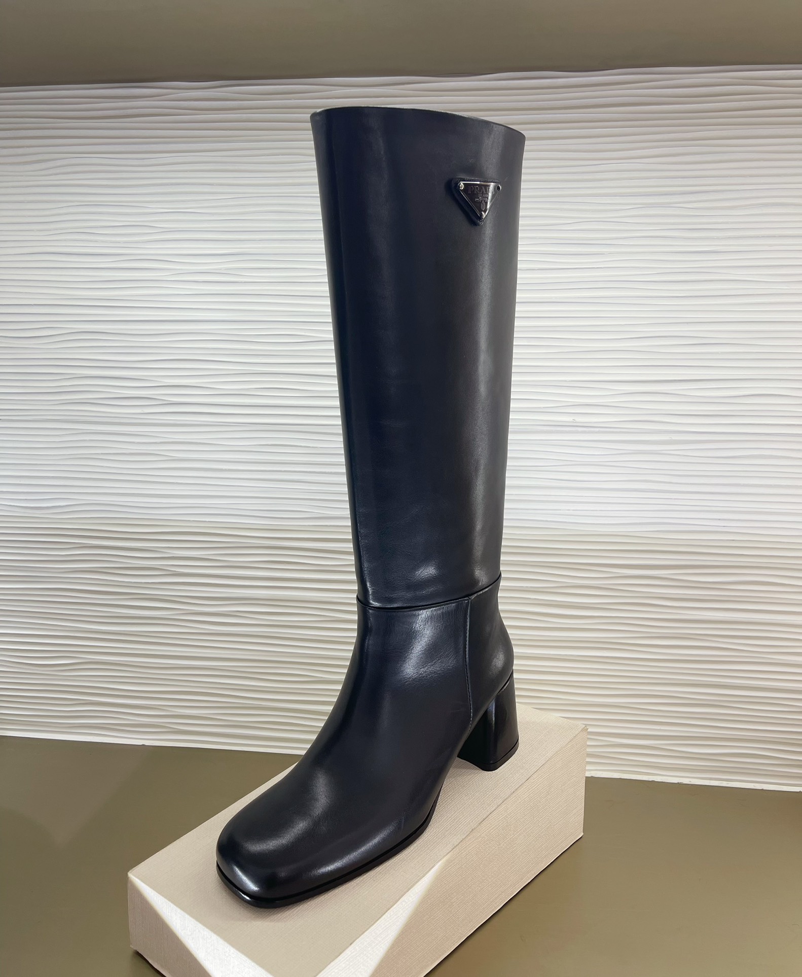 Pra*a 2022ss boots