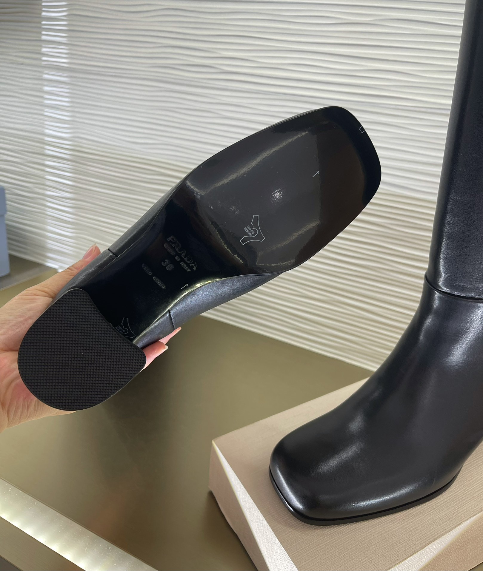 Pra*a 2022ss boots