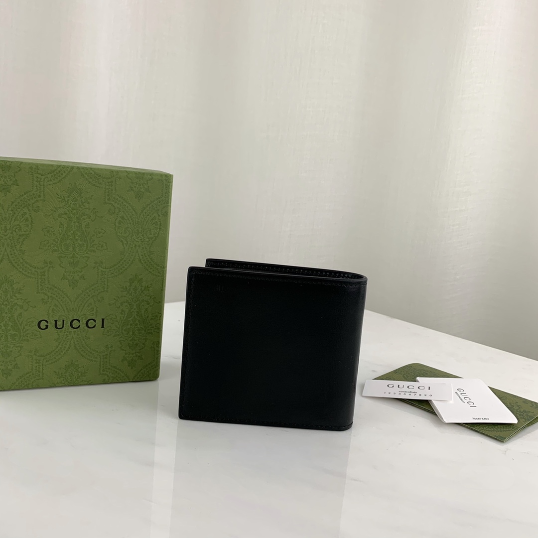 G*u*i wallet-11x9cm
