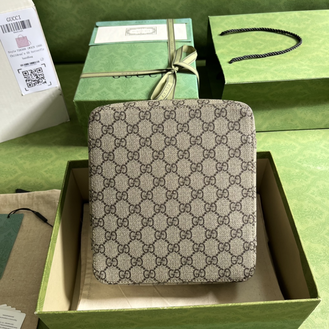 G*u*i pouch-22*8*19.5cm