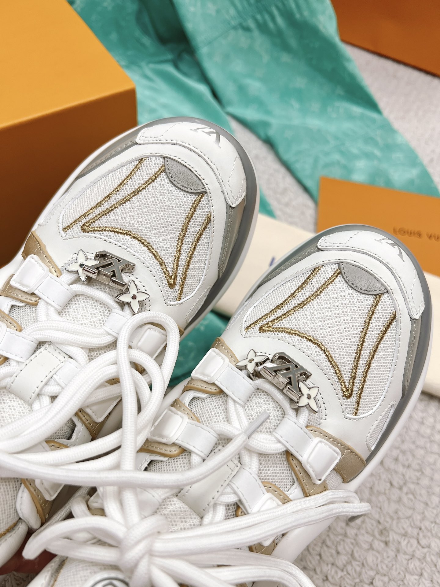 l0*is V*t0n archlight sneaker(eu35-41)
