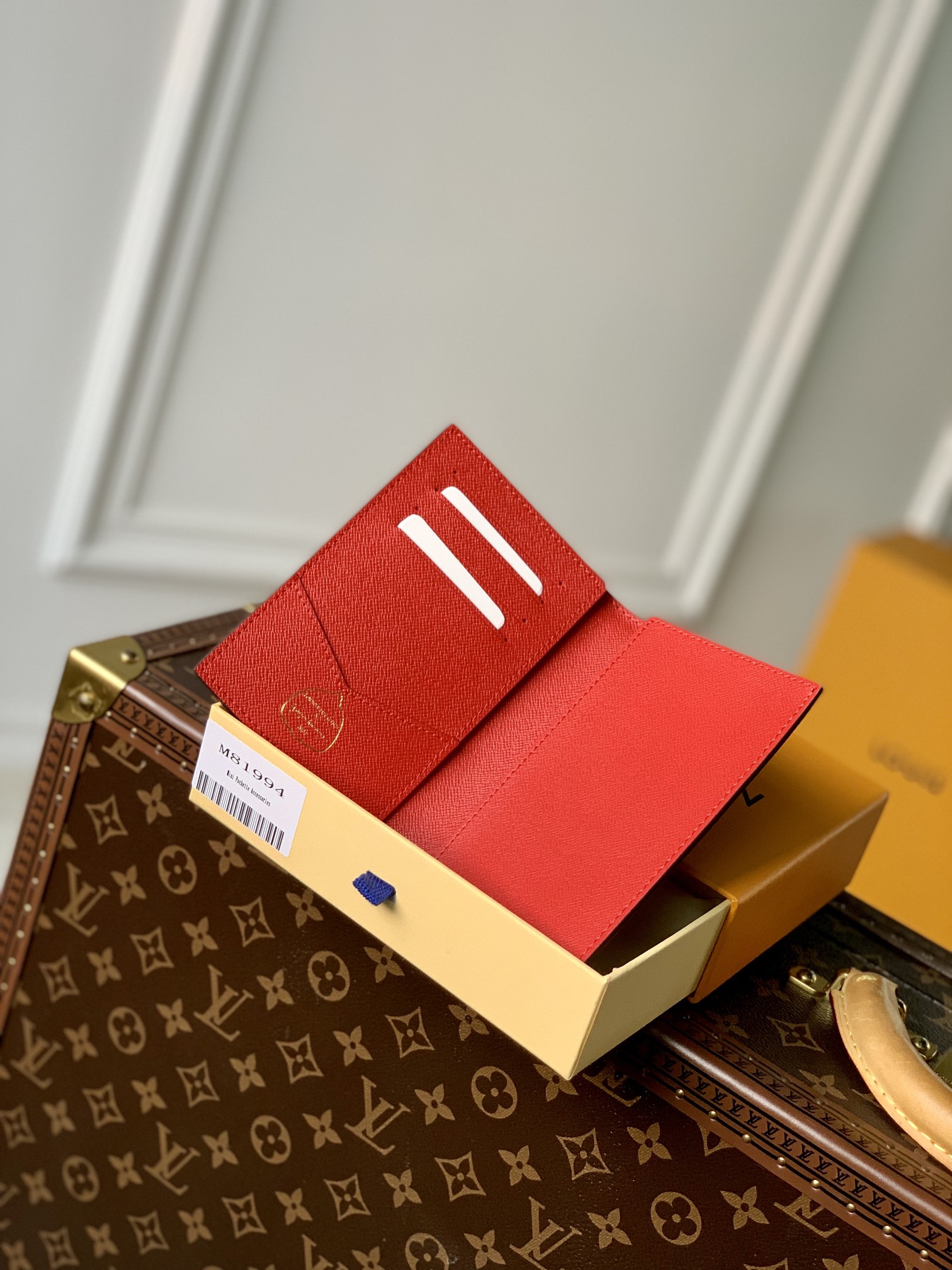 l0*is V*t0n wallet-10.0 x 14.0 x 2.5cm