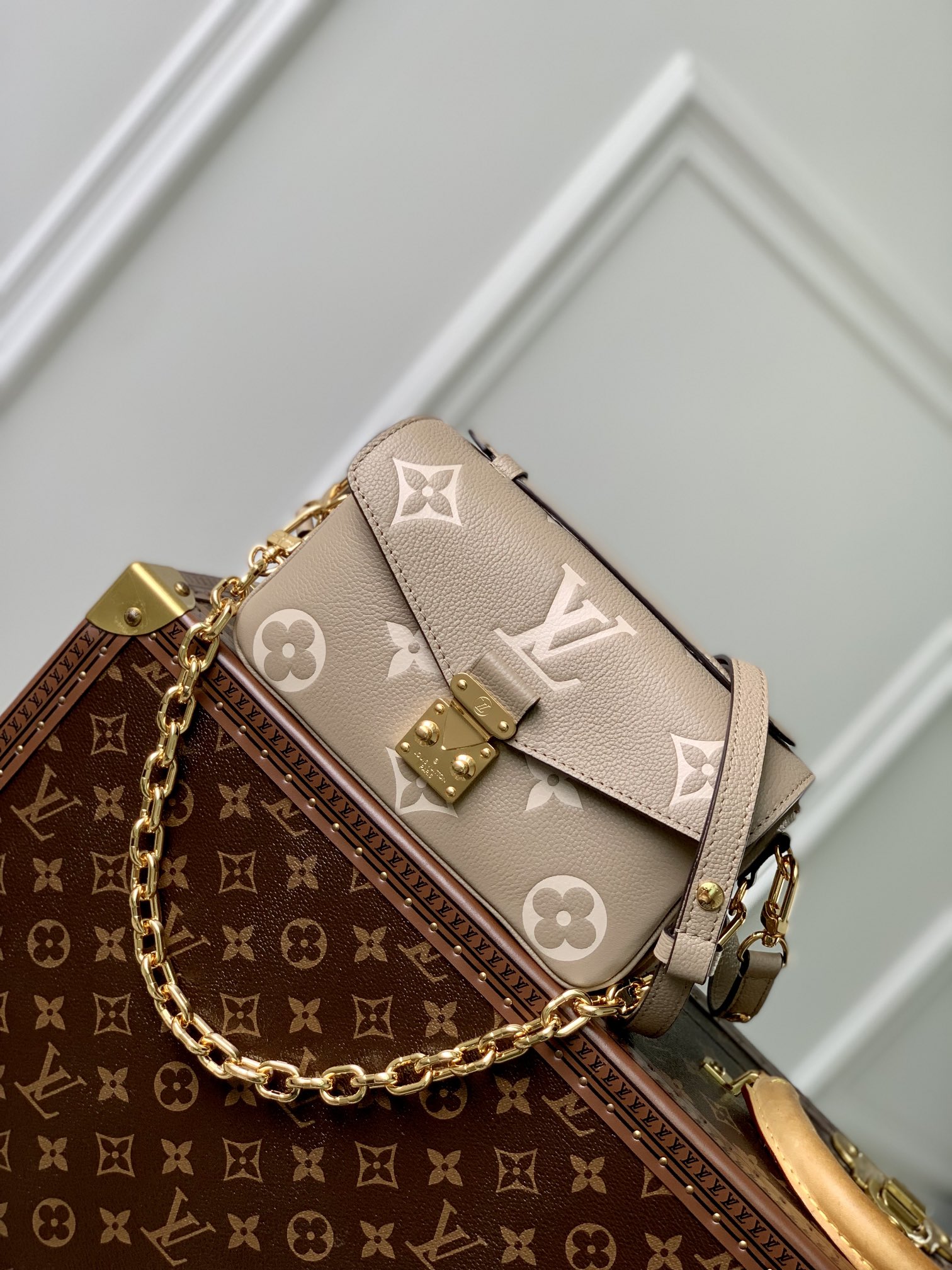 l0*is V*t0n pochette metis east west handbags- 21.5 x 13.5 x 6cm