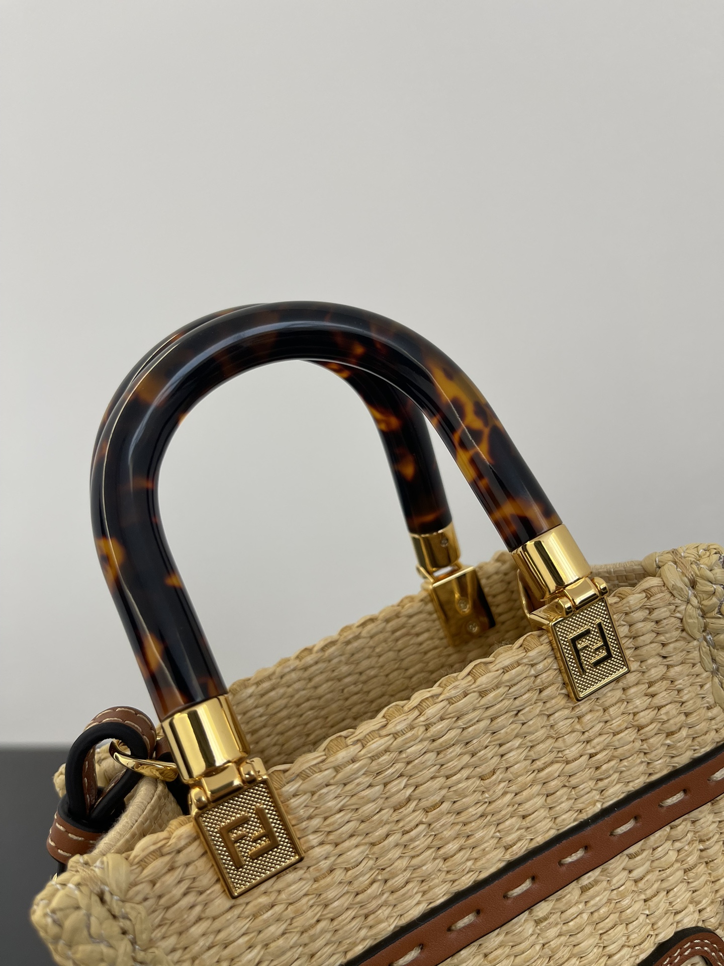 F**di sunshine mini tote -13x6.5x18cm