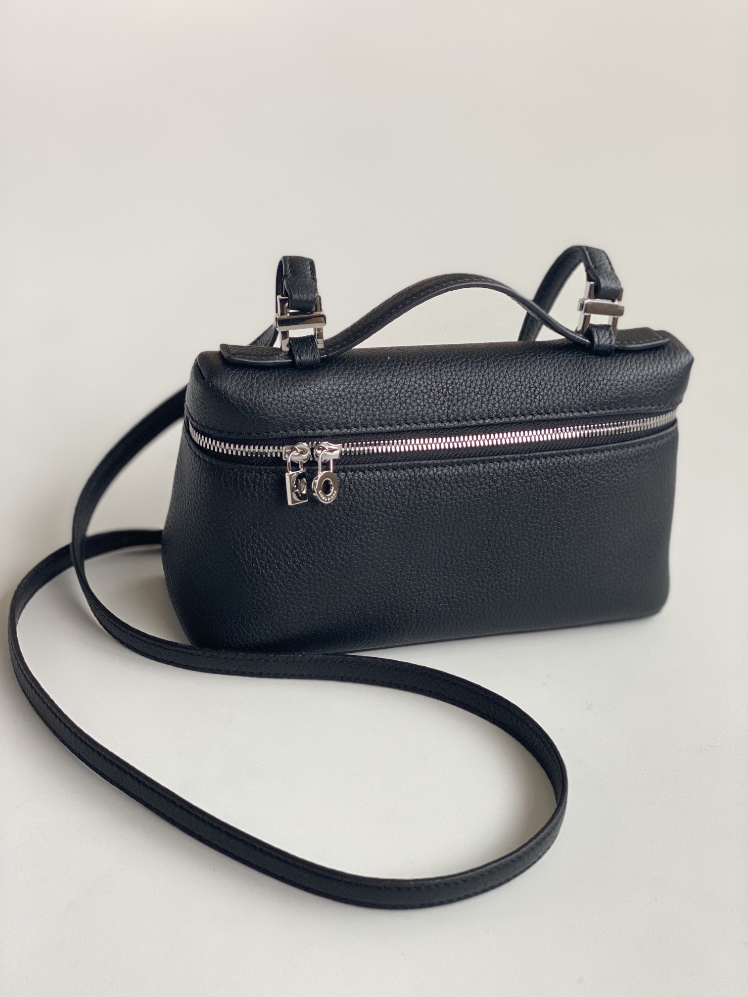 L**o p*ana bag-19cm