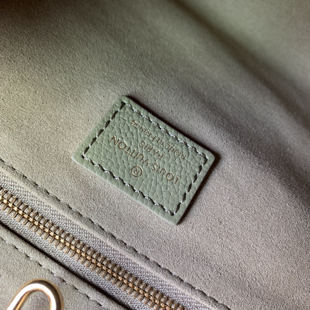 l0*is V*t0n onthego handbag- m21732-25*19*11.5 cm