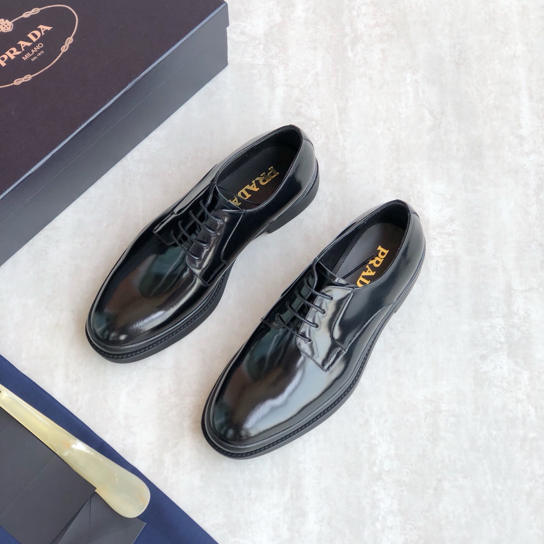 Pra*a loafers 2022ss