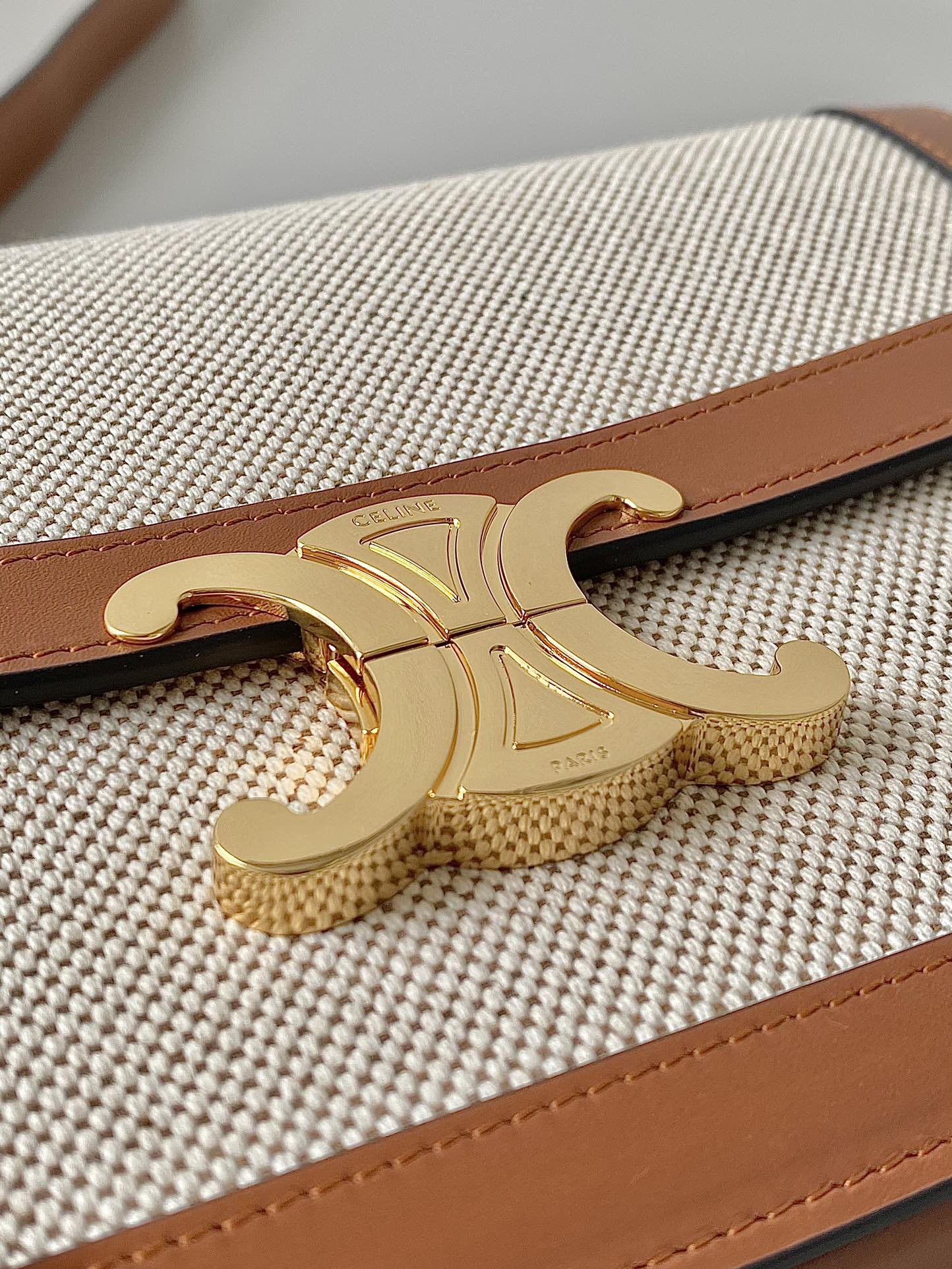 Ce**e Ce**e triomphe bag-22x16.5x7cm