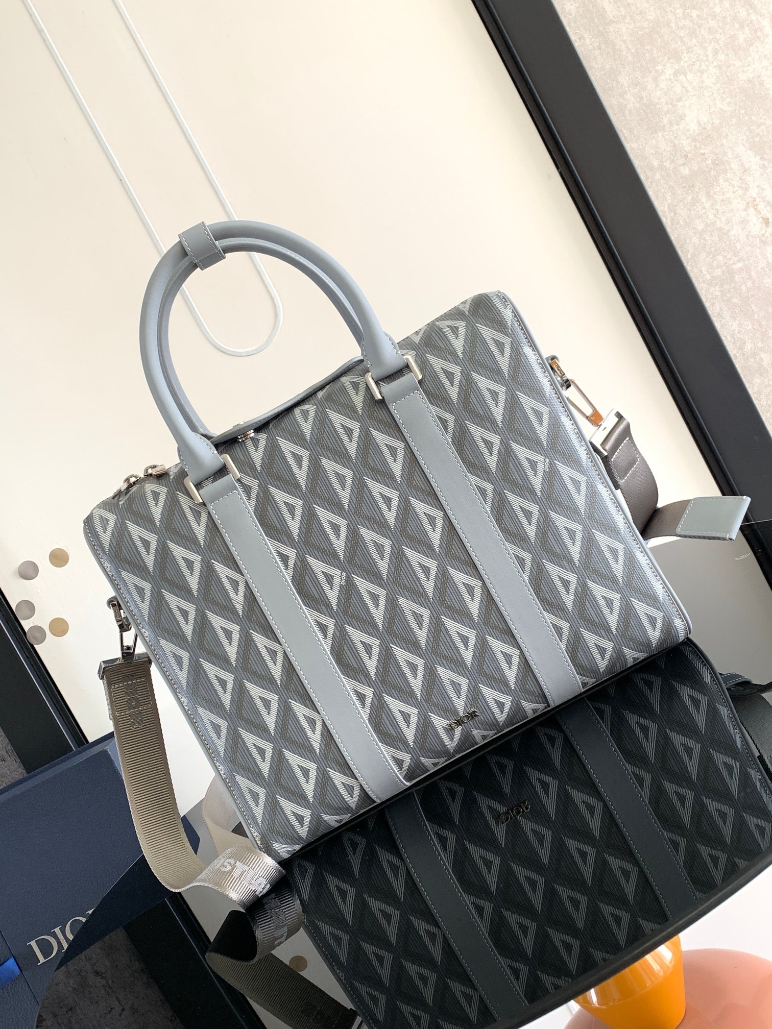 D*or lingot messenger bag-35 x 27 x 6cm