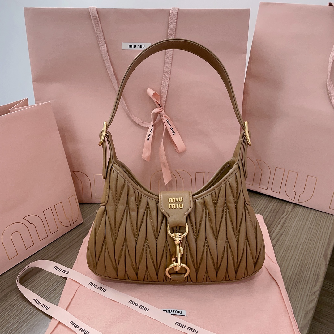 M*um*u hobo bag-29*15*4cm