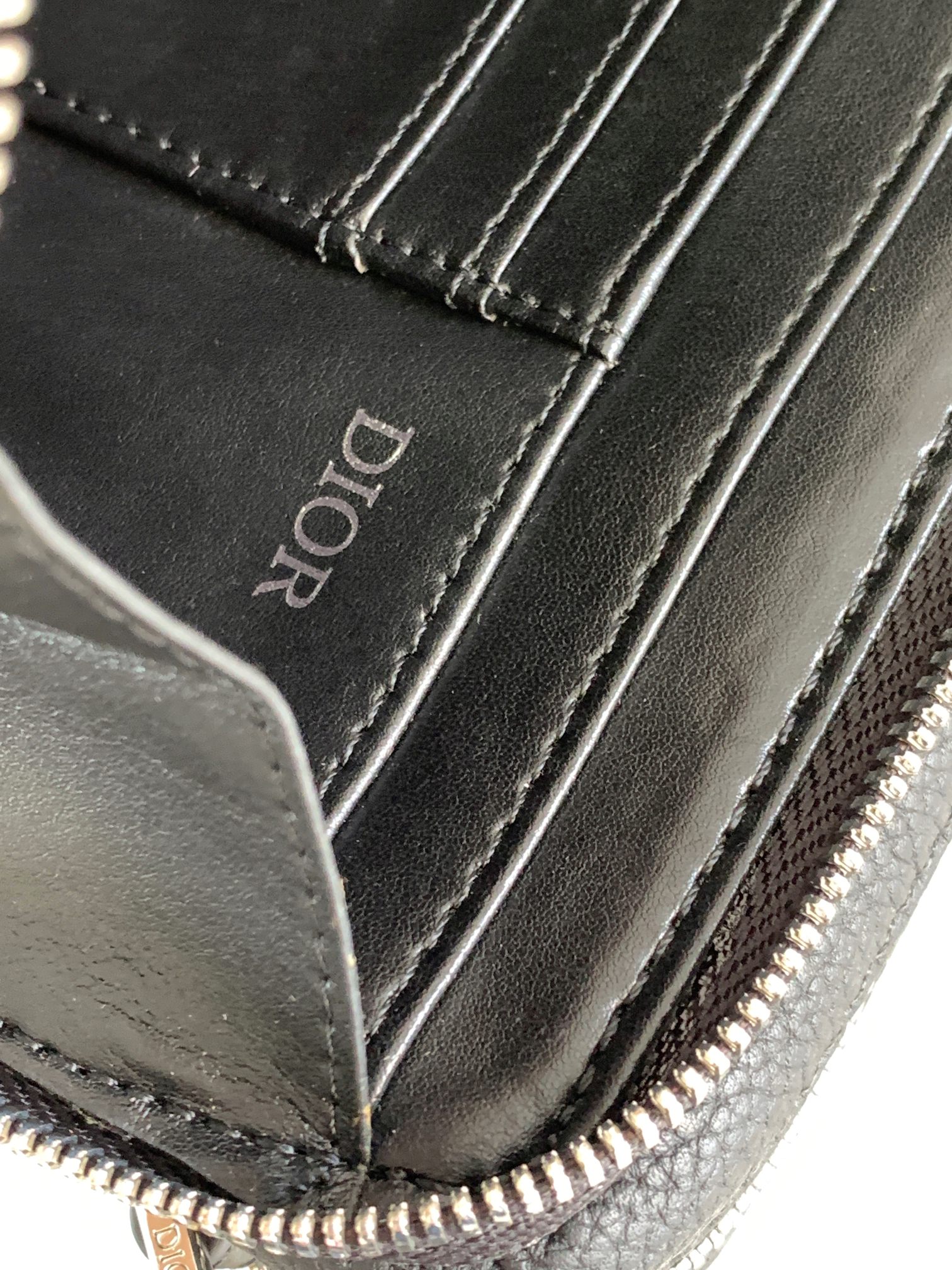 D*or crossbody bag-17 x 12.5 x 7cm