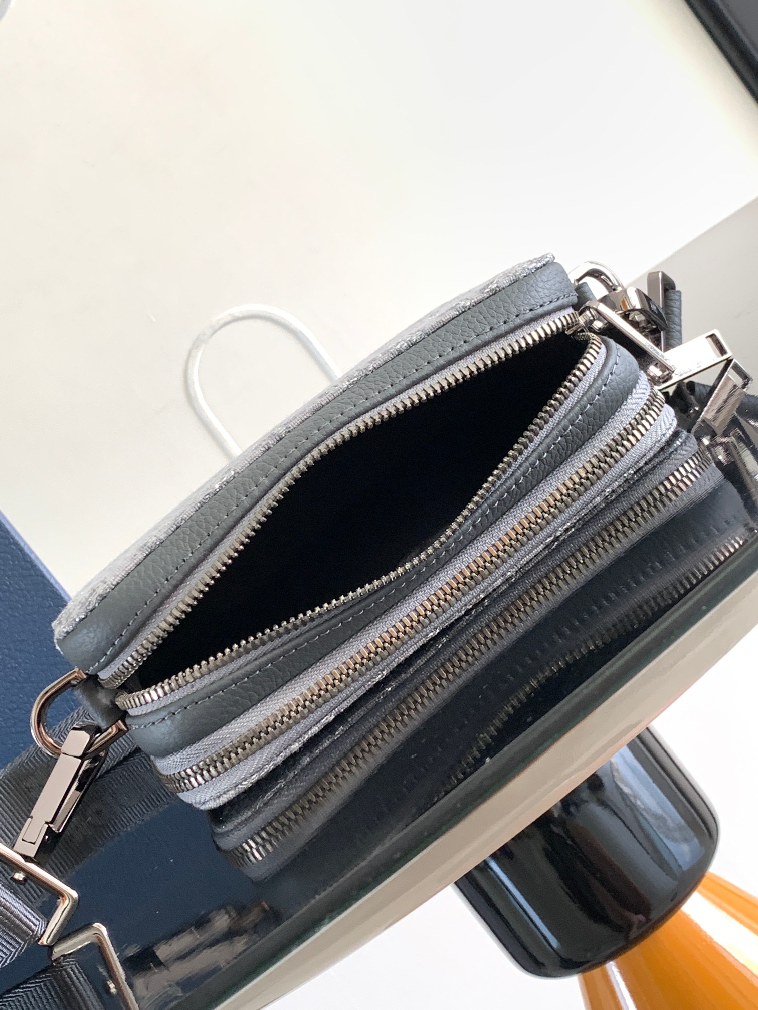 D*or oblique handlebag-17 x 12.5 x 55cm