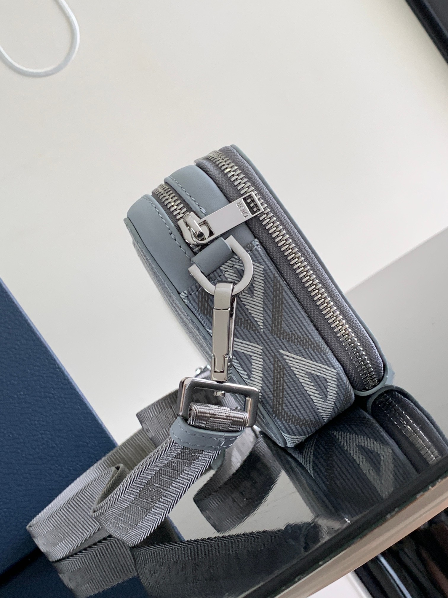 D*or oblique handlebag-17 x 12.5 x 55cm