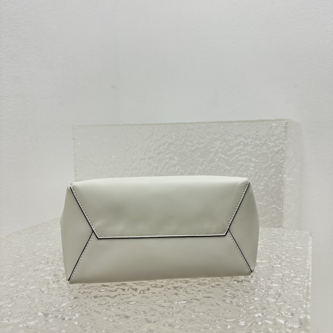 M*um*u hobo bag-22*11*14cm