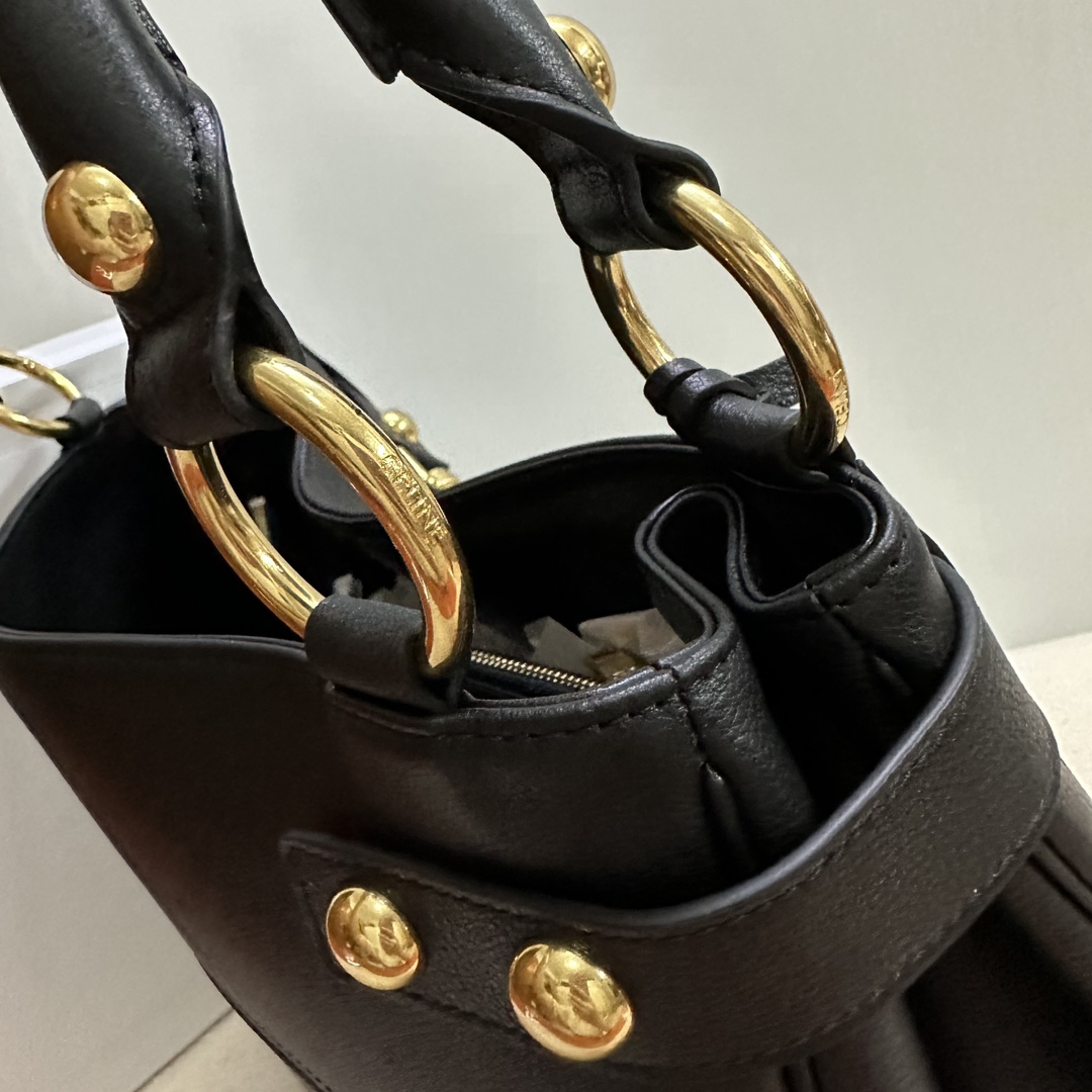 Ce**e tote-36.5 x 28.5 x 10cm