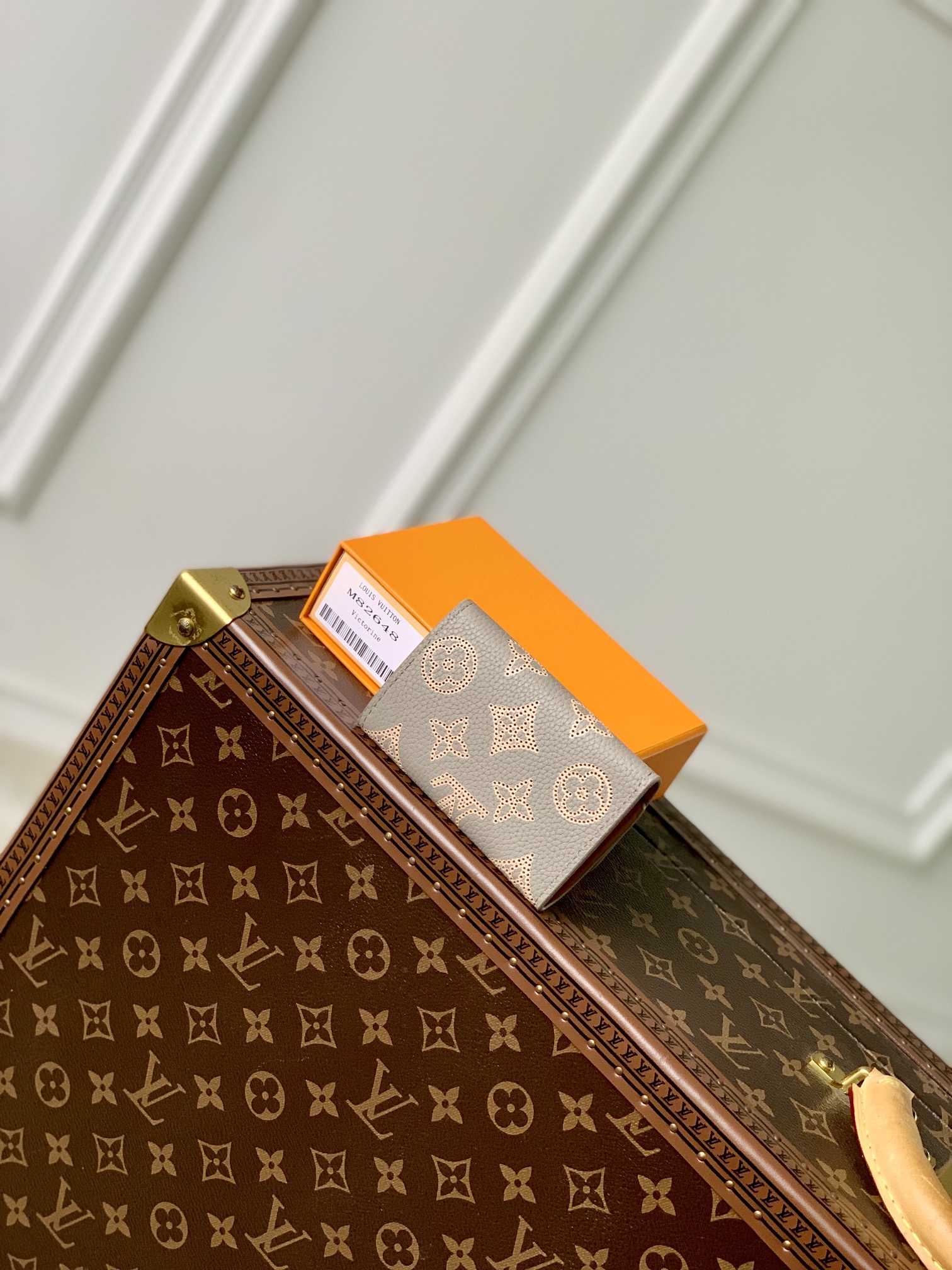 l0*is V*t0n wallet-10.5 x 5.5 x 1cm