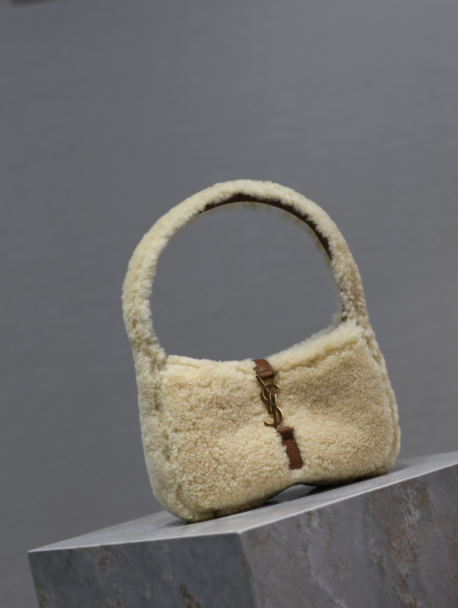 Y*L le5a7 mini bag-19×11.5×4.5cm