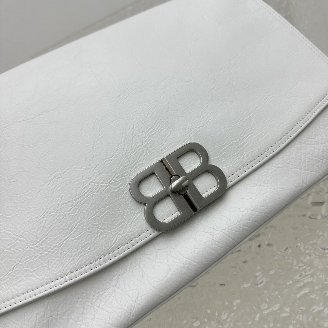Ba*len*cia*ga bb soft bag-24*36*4cm